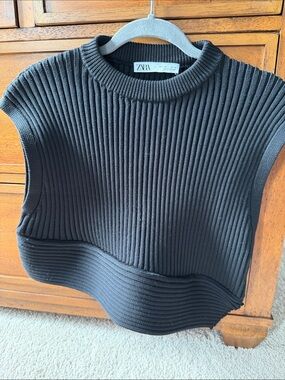 BNWT Zara Black Ribbed Knit Cropped Sweater